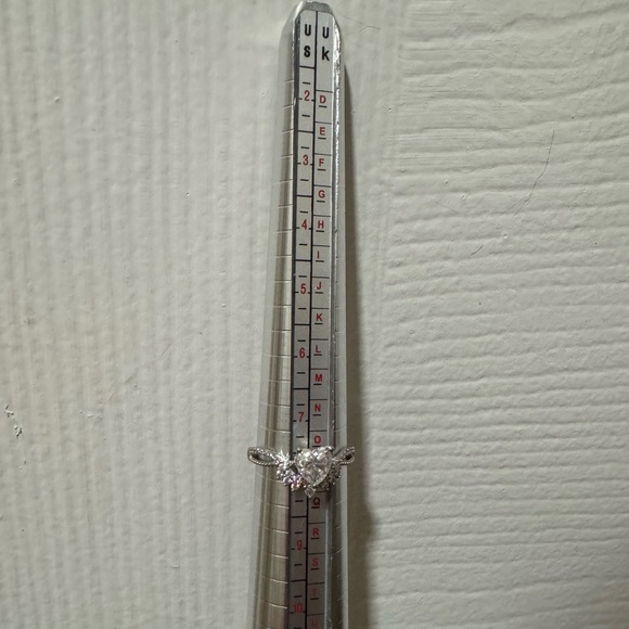 Heart ring - Picture 3 of 3